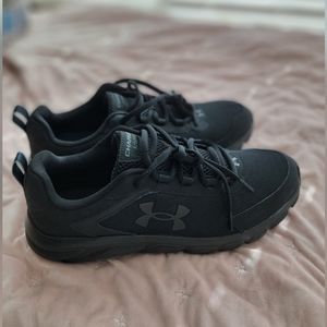 Under Armour Mens shoes